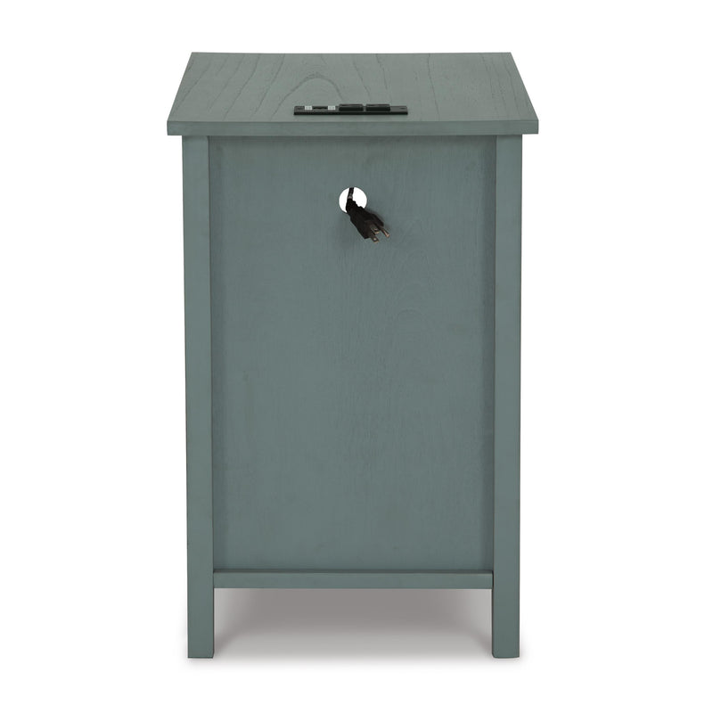 Signature Design by Ashley Treytown T300-717 Chair Side End Table IMAGE 5