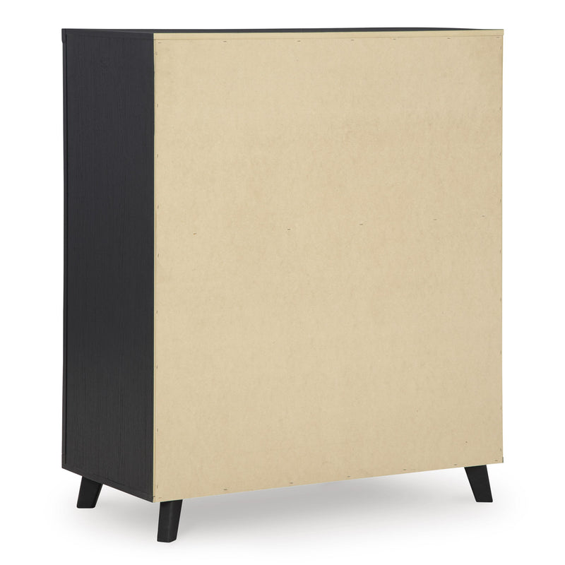 Signature Design by Ashley Danziar B1013-345 Five Drawer Wide Chest IMAGE 5
