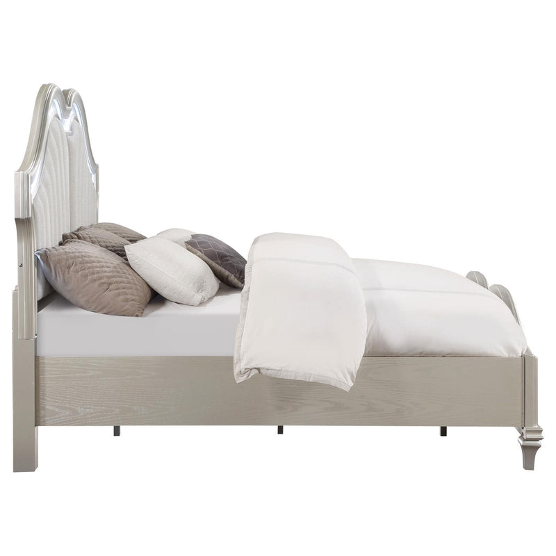 Coaster Furniture Evangeline 223391KE Tufted Upholstered Platform Eastern King Bed - Ivory/Silver Oak IMAGE 4