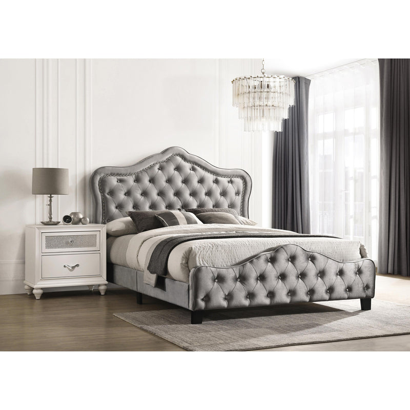 Coaster Furniture Bella 315871Q Upholstered Queen Panel Bed - Grey IMAGE 2
