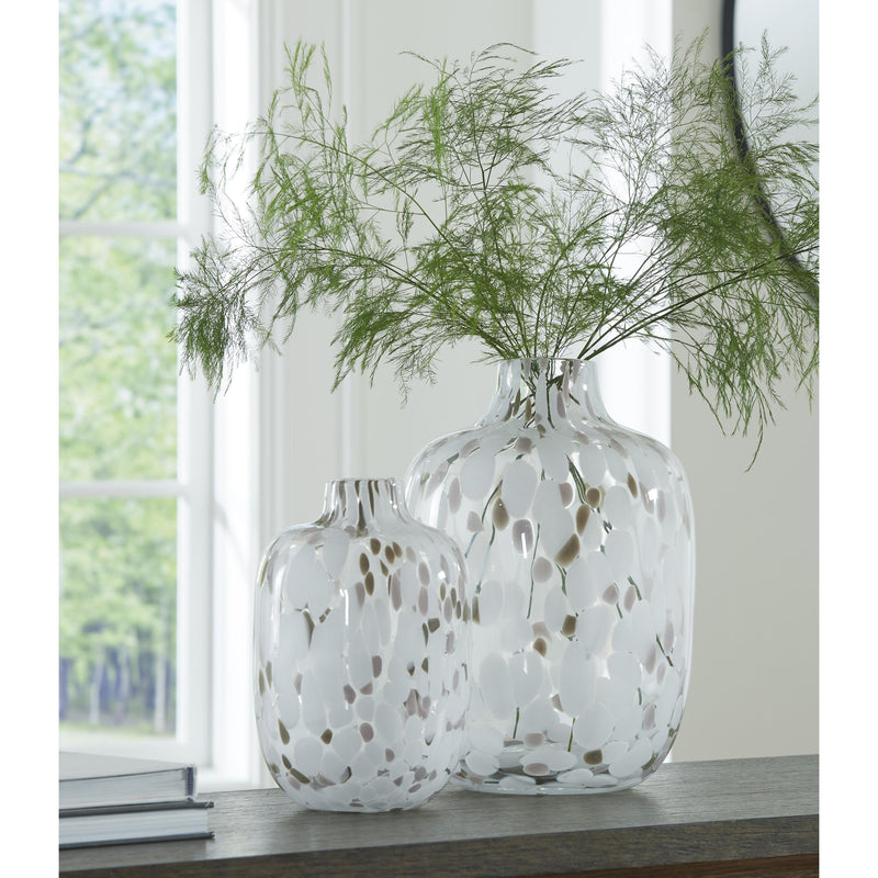  Signature Design by Ashley Keelton A2000760 Vase IMAGE 4